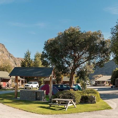 Queenstown Top 10 Holiday Park Экстерьер фото