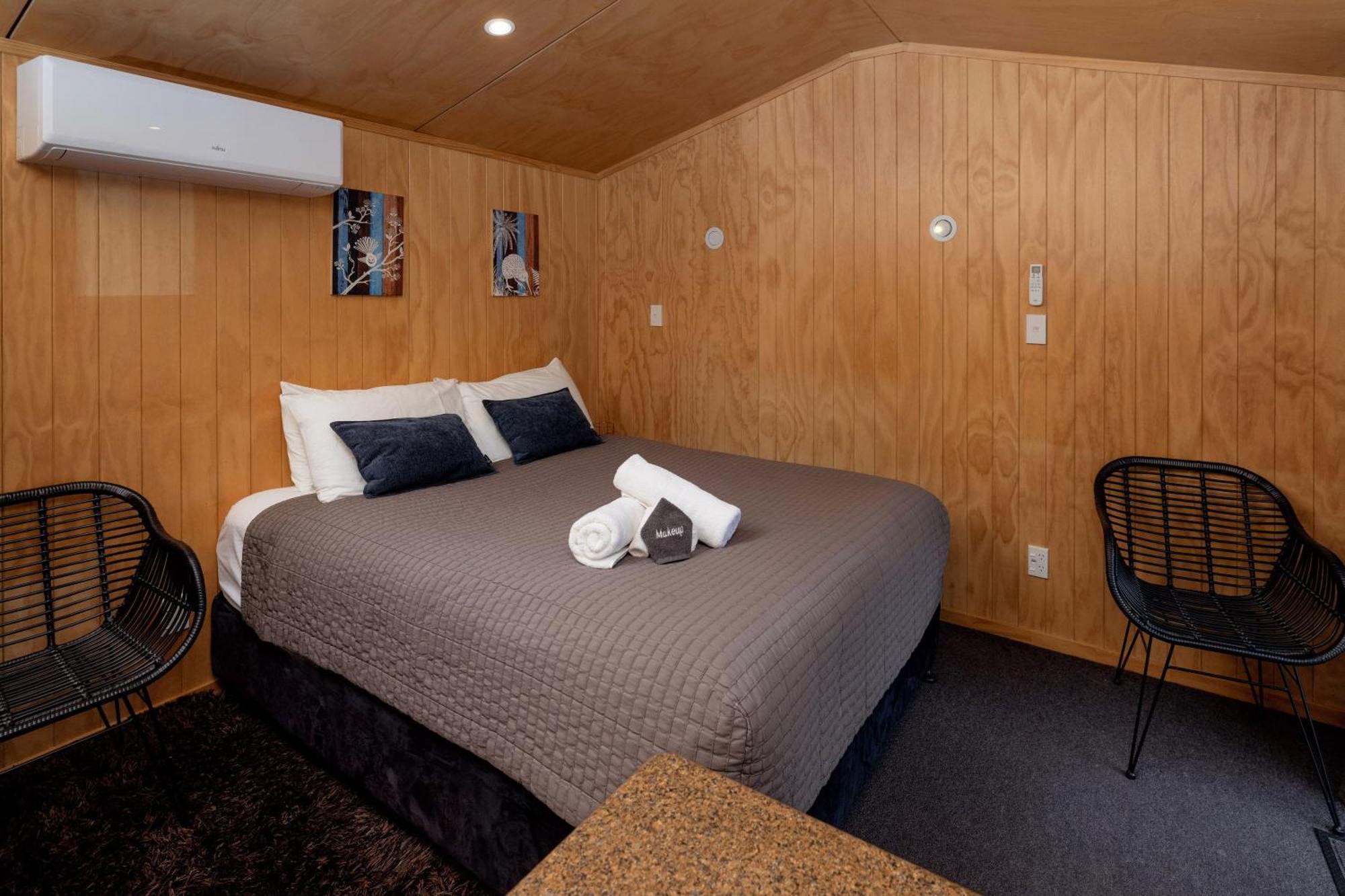 Queenstown Top 10 Holiday Park Экстерьер фото