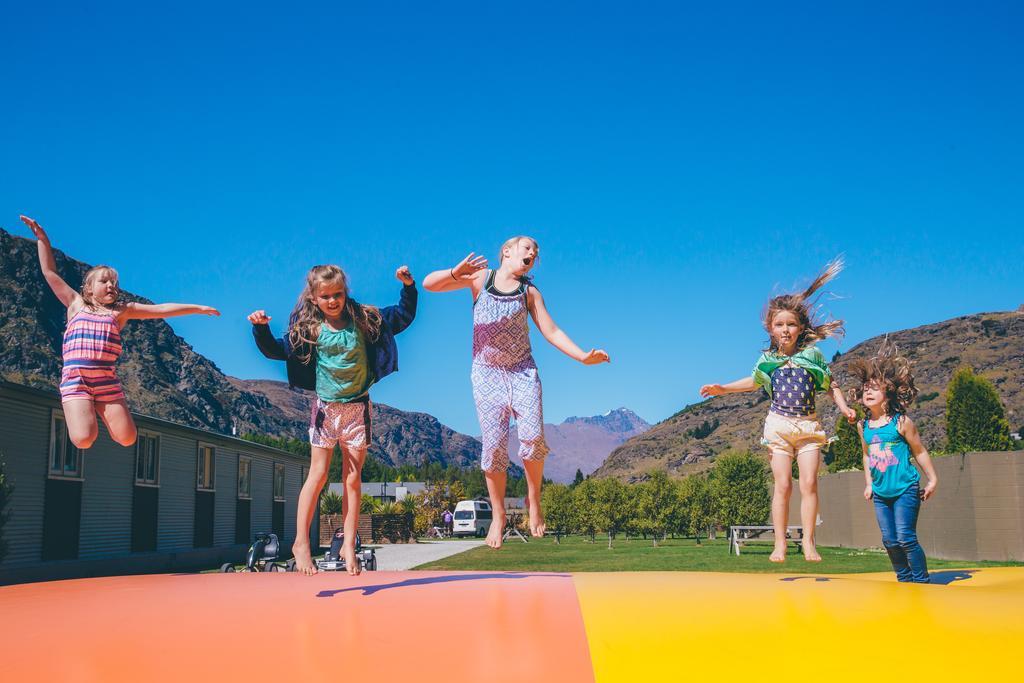 Queenstown Top 10 Holiday Park Экстерьер фото