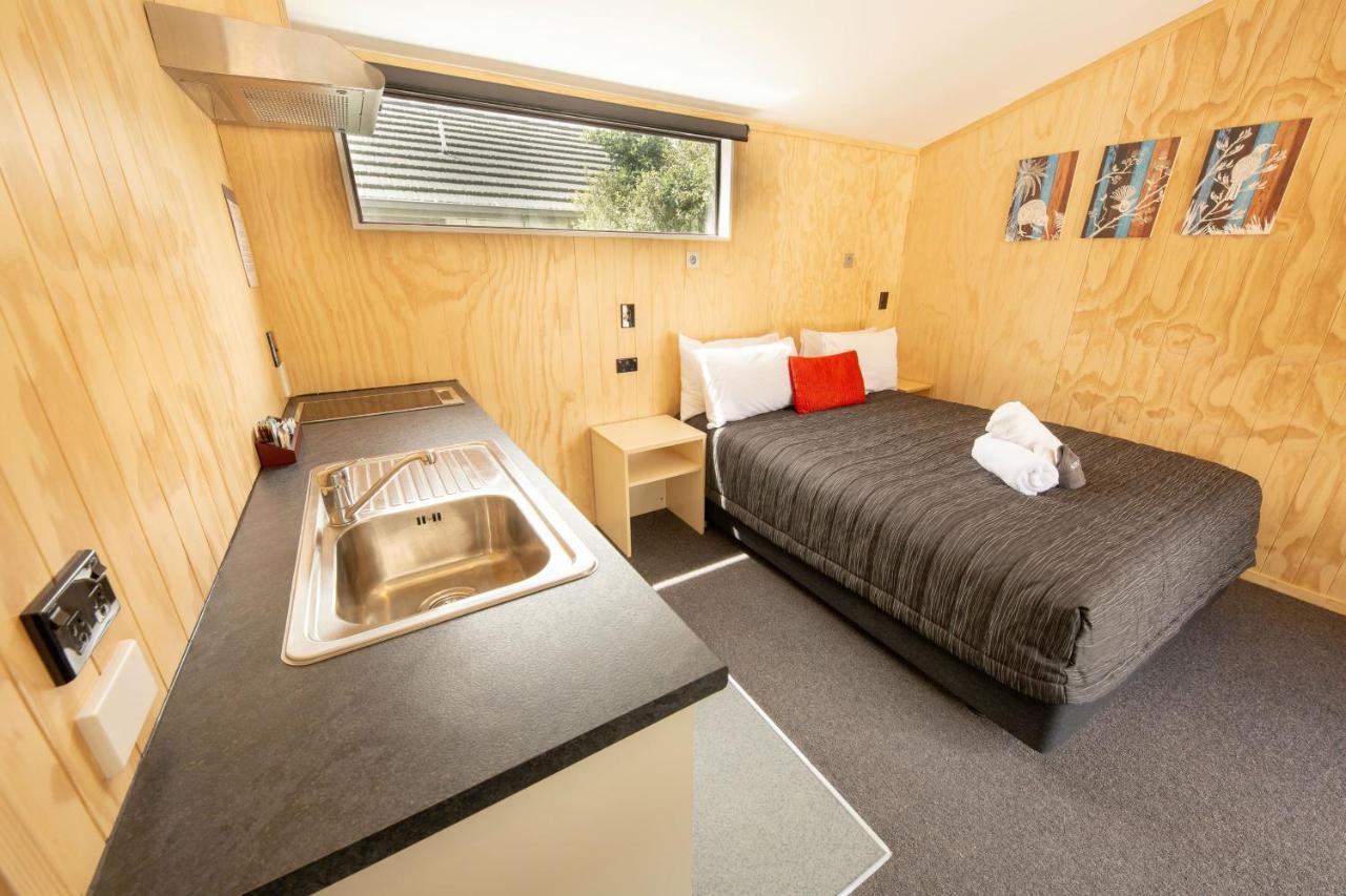 Queenstown Top 10 Holiday Park Экстерьер фото
